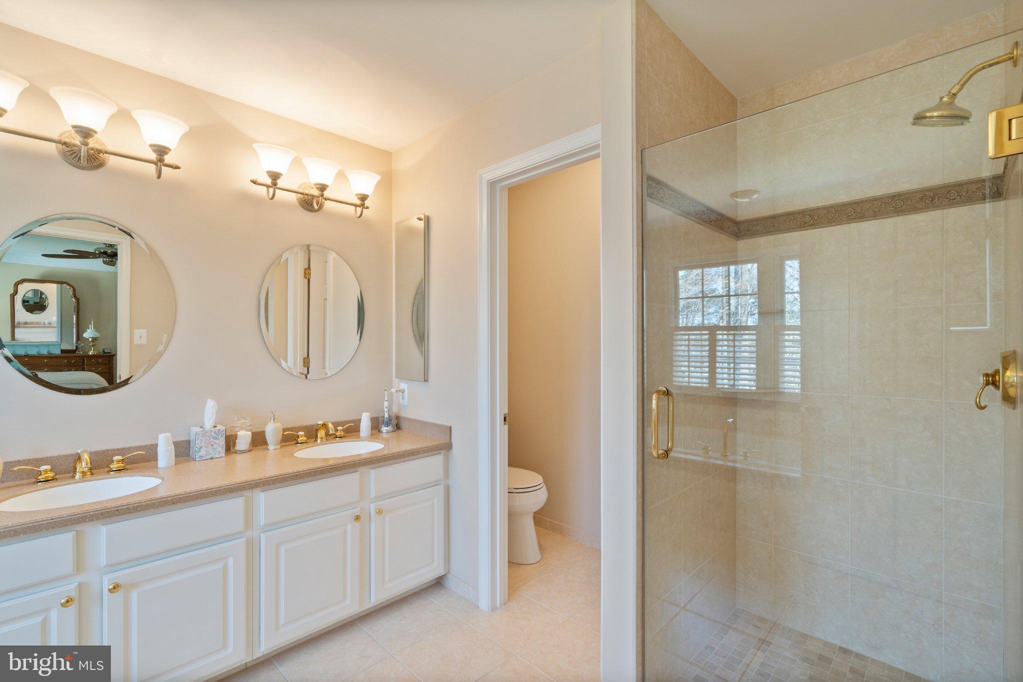 VINEYARD OAK - Residential