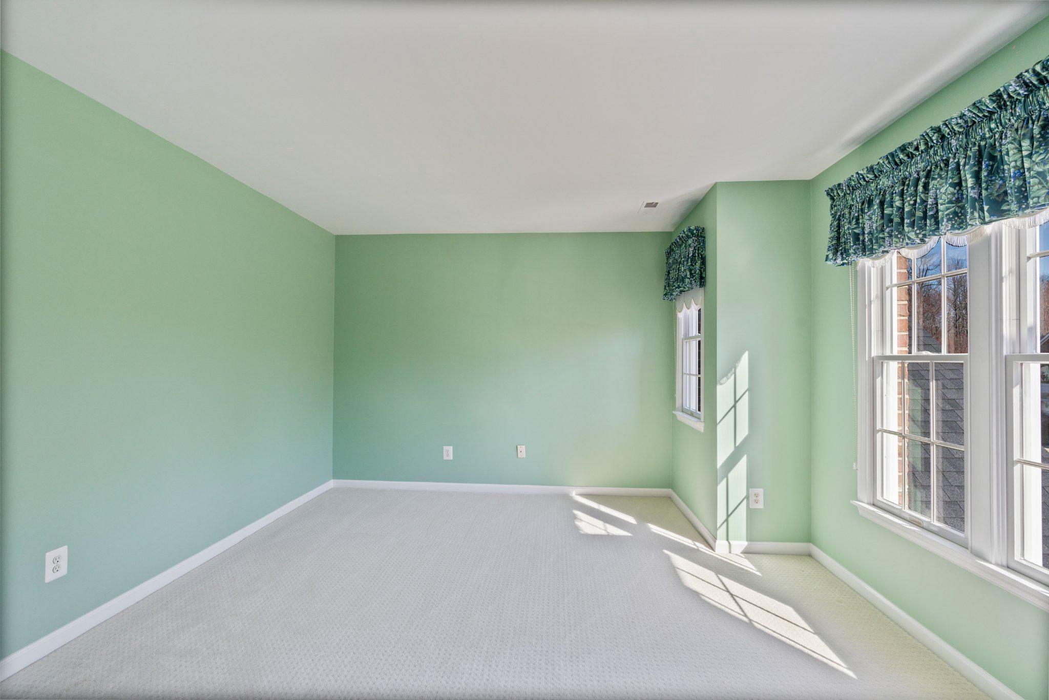 VINEYARD OAK - Residential