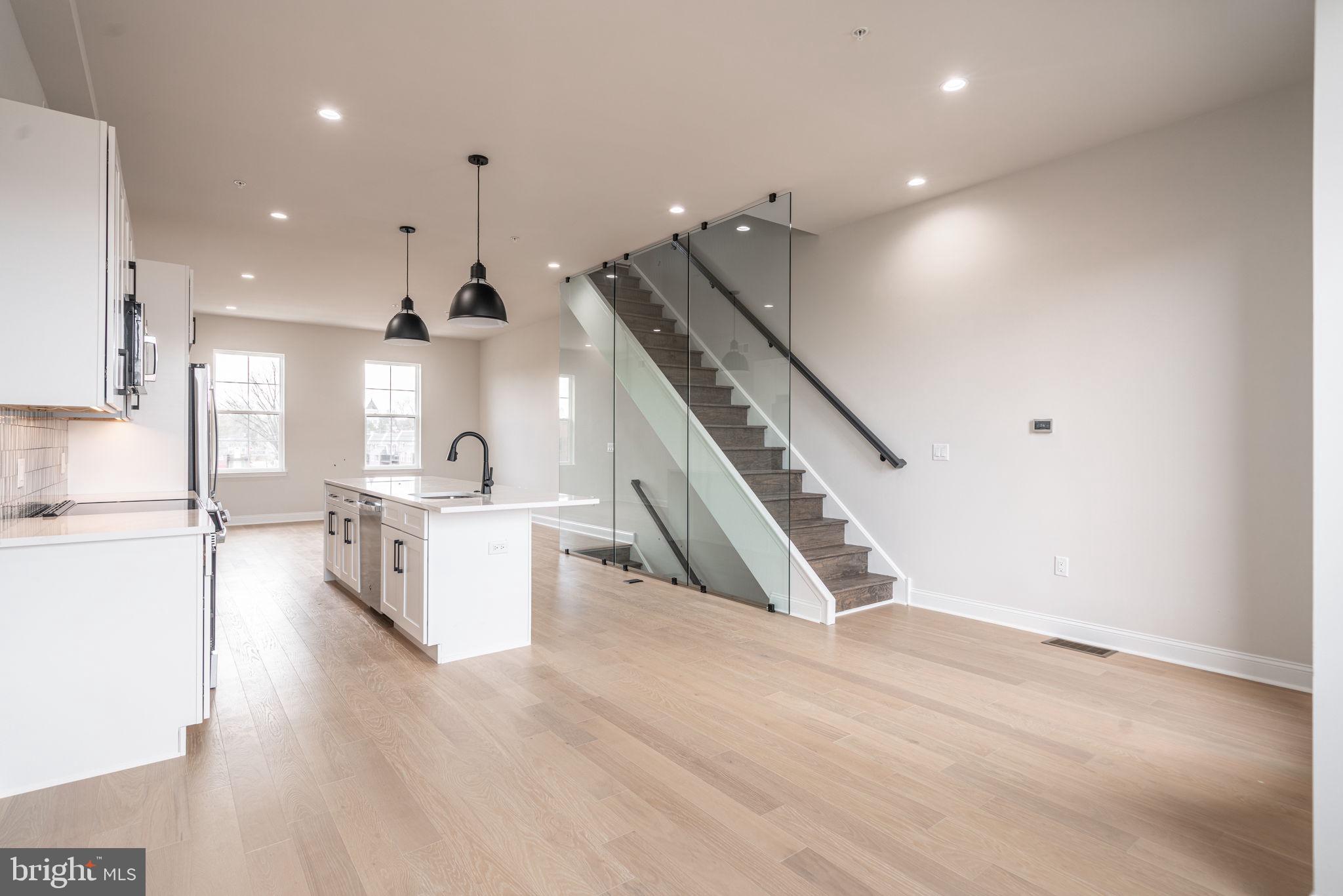 WYNNEFIELD HEIGHTS - Residential