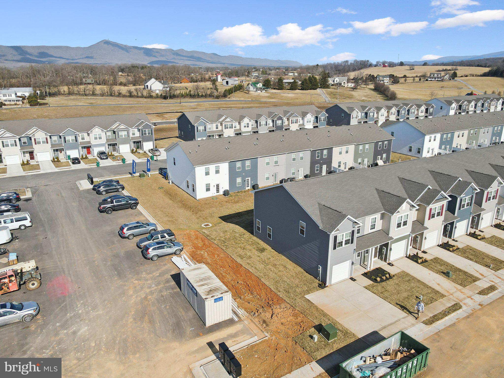 LURAY LANDING - Residential
