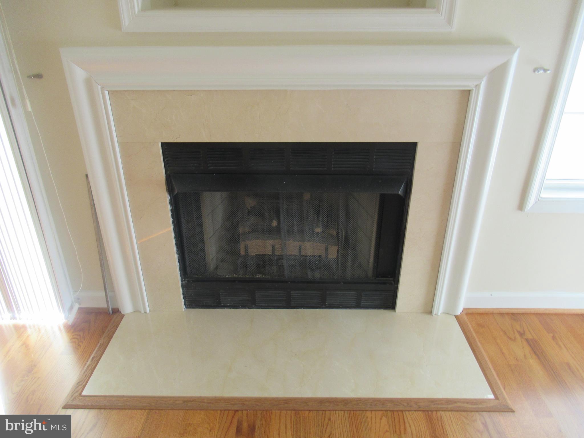 COURTHOUSE HILL - Residential Lease