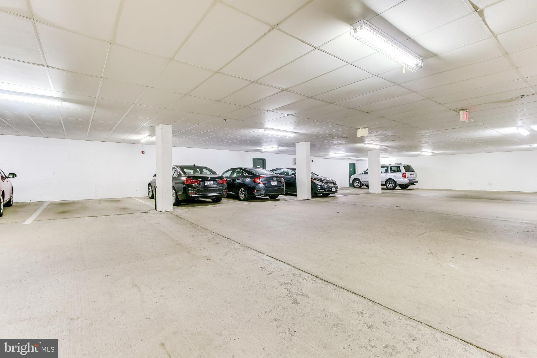 COURTHOUSE HILL - Residential Lease