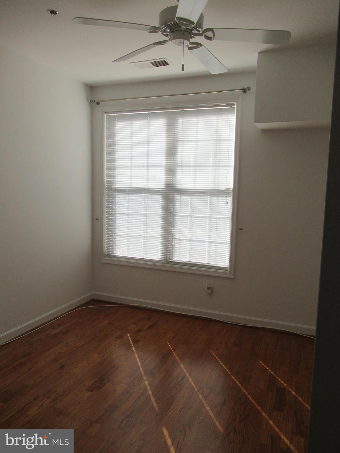 COURTHOUSE HILL - Residential Lease