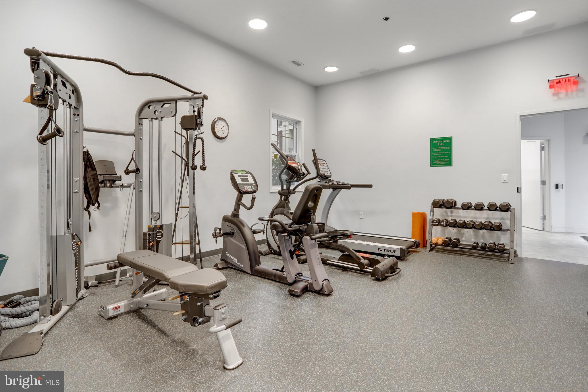 COURTHOUSE HILL - Residential Lease