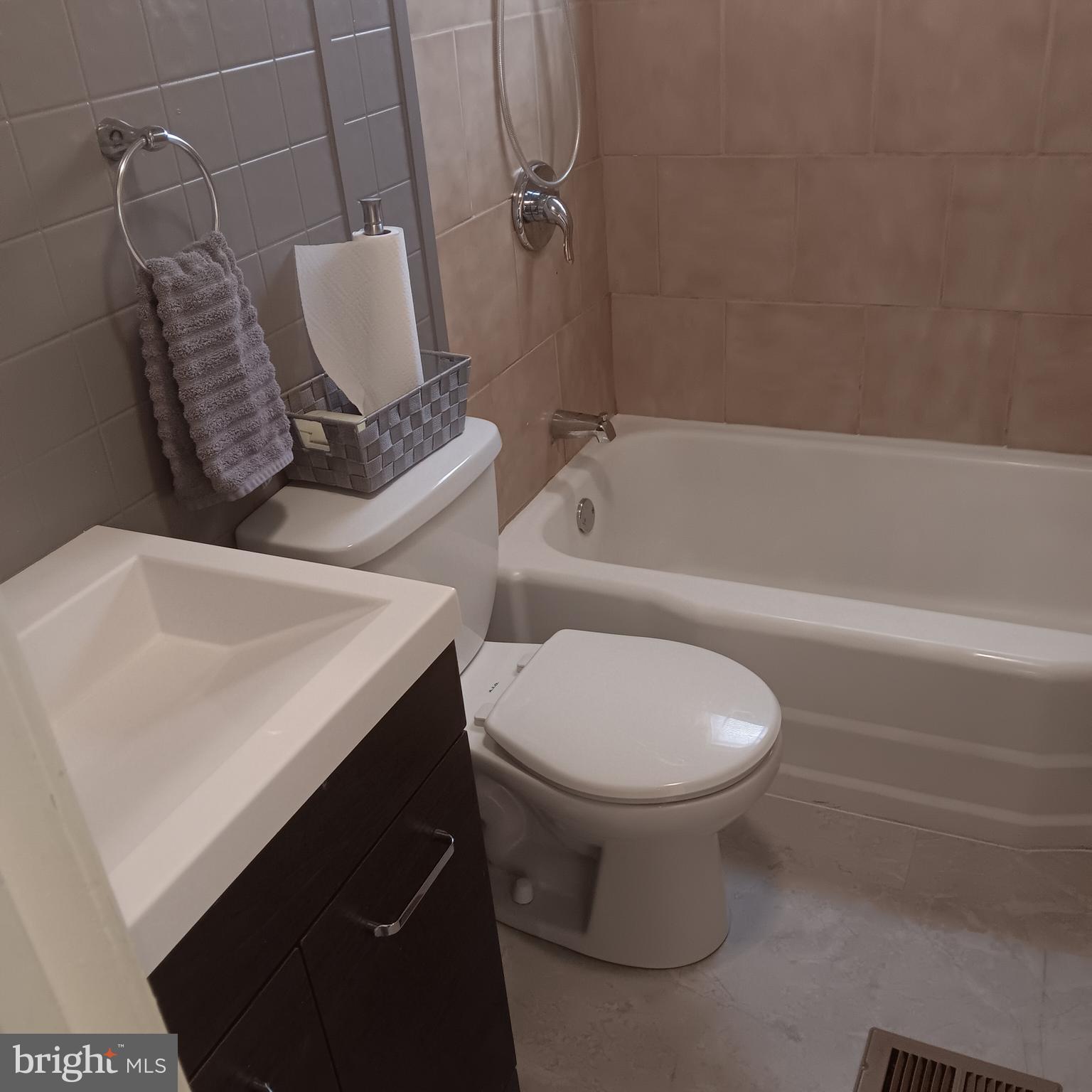 HAMILTON HEIGHTS - Residential