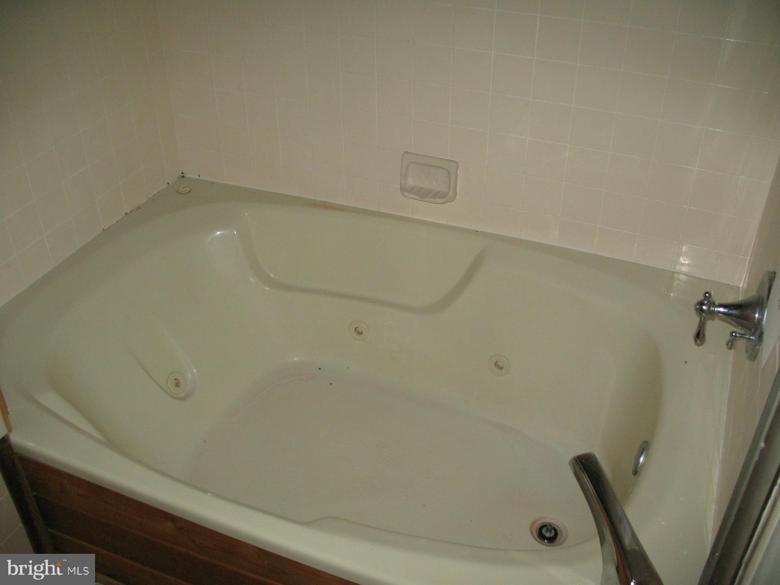 LAKEVIEW - Residential