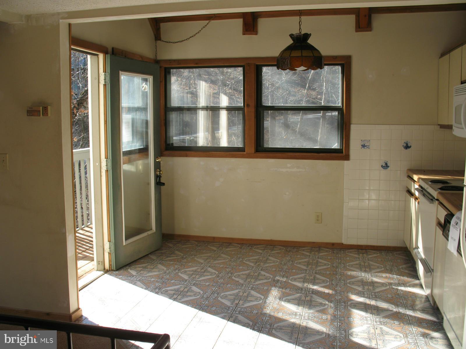 LAKEVIEW - Residential