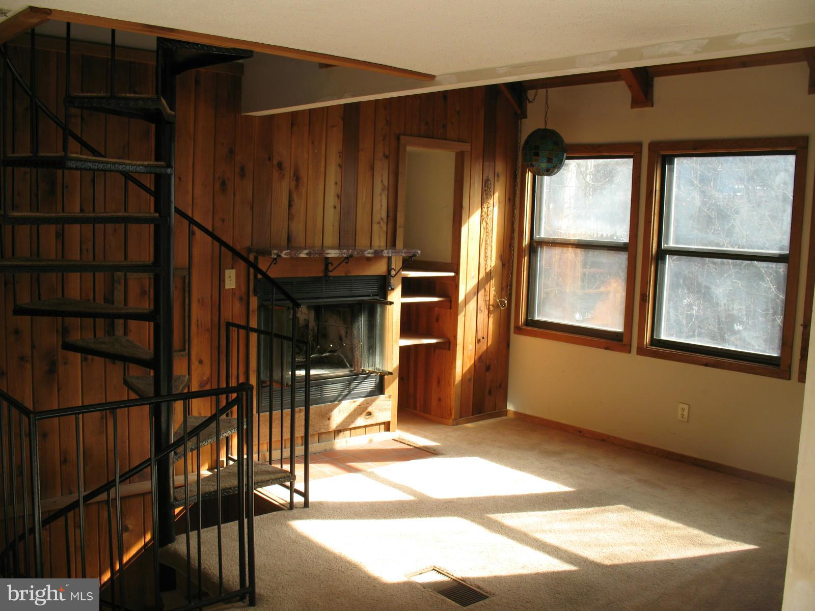 LAKEVIEW - Residential