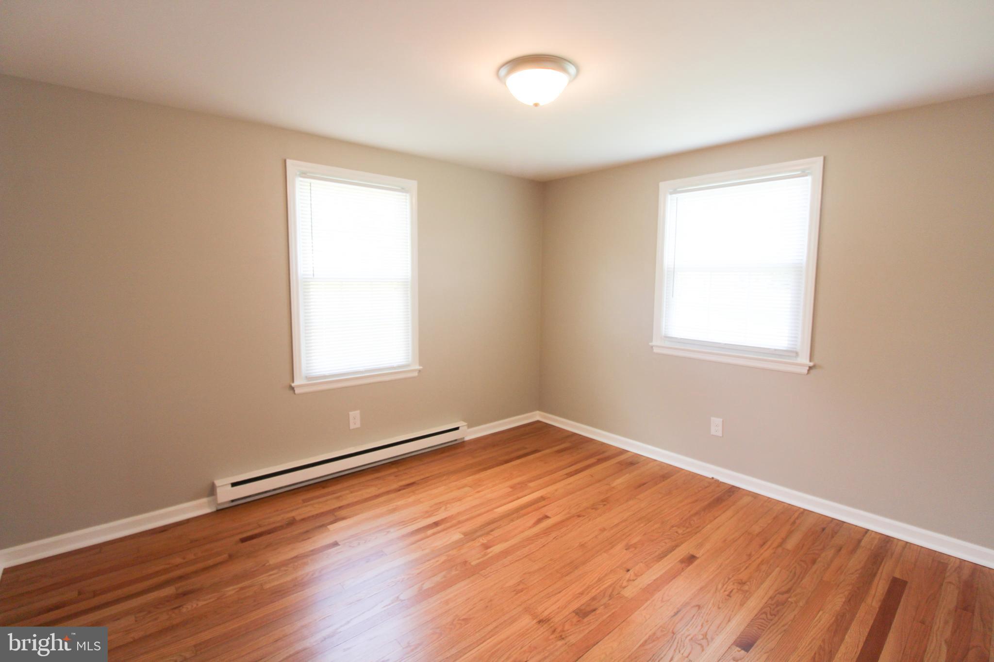 DUTCH LANE - Residential Lease