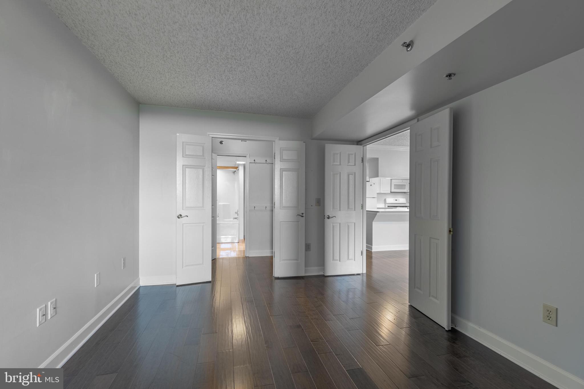 THE WILLIAMSBURG - Residential Lease