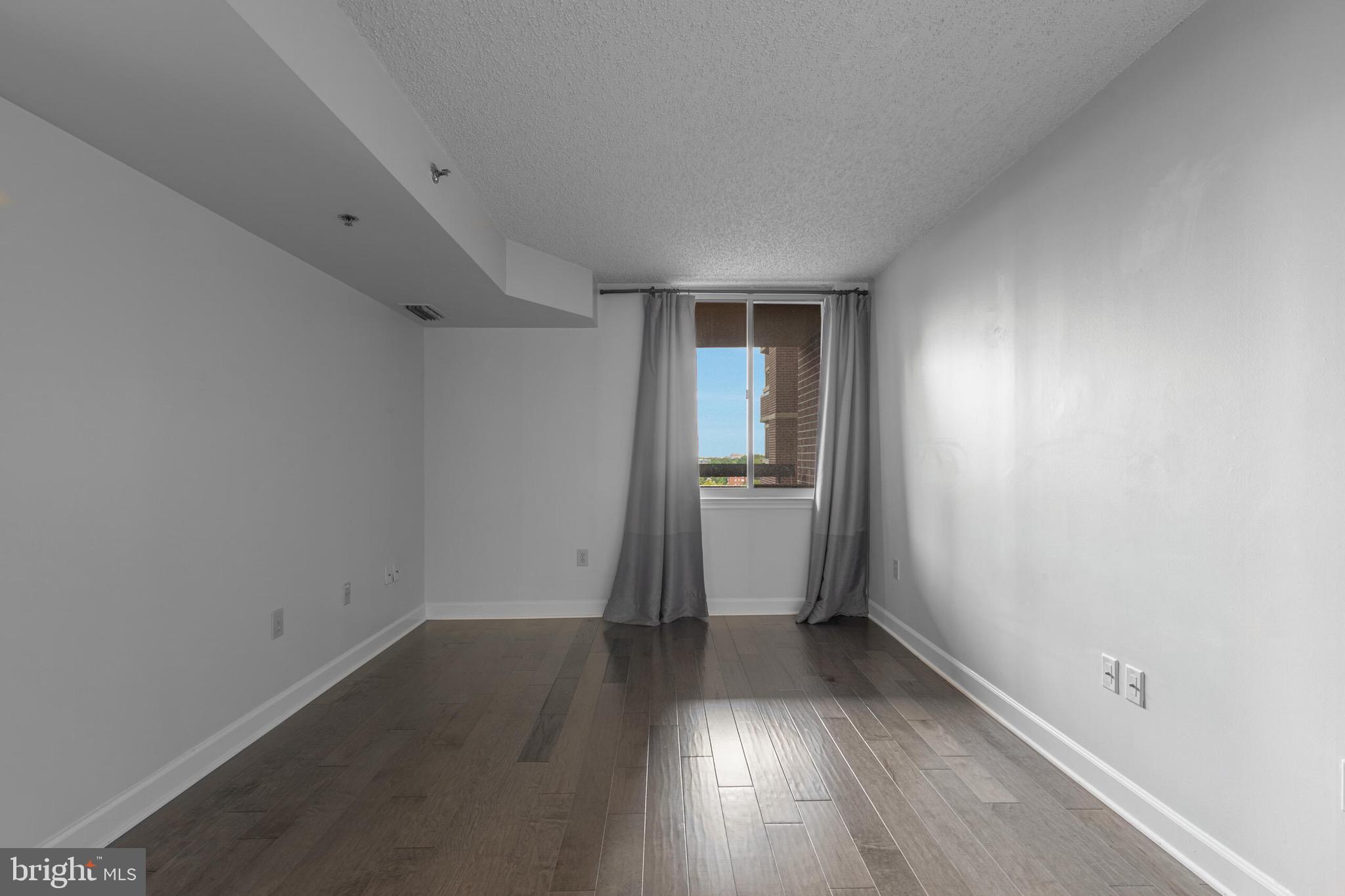 THE WILLIAMSBURG - Residential Lease