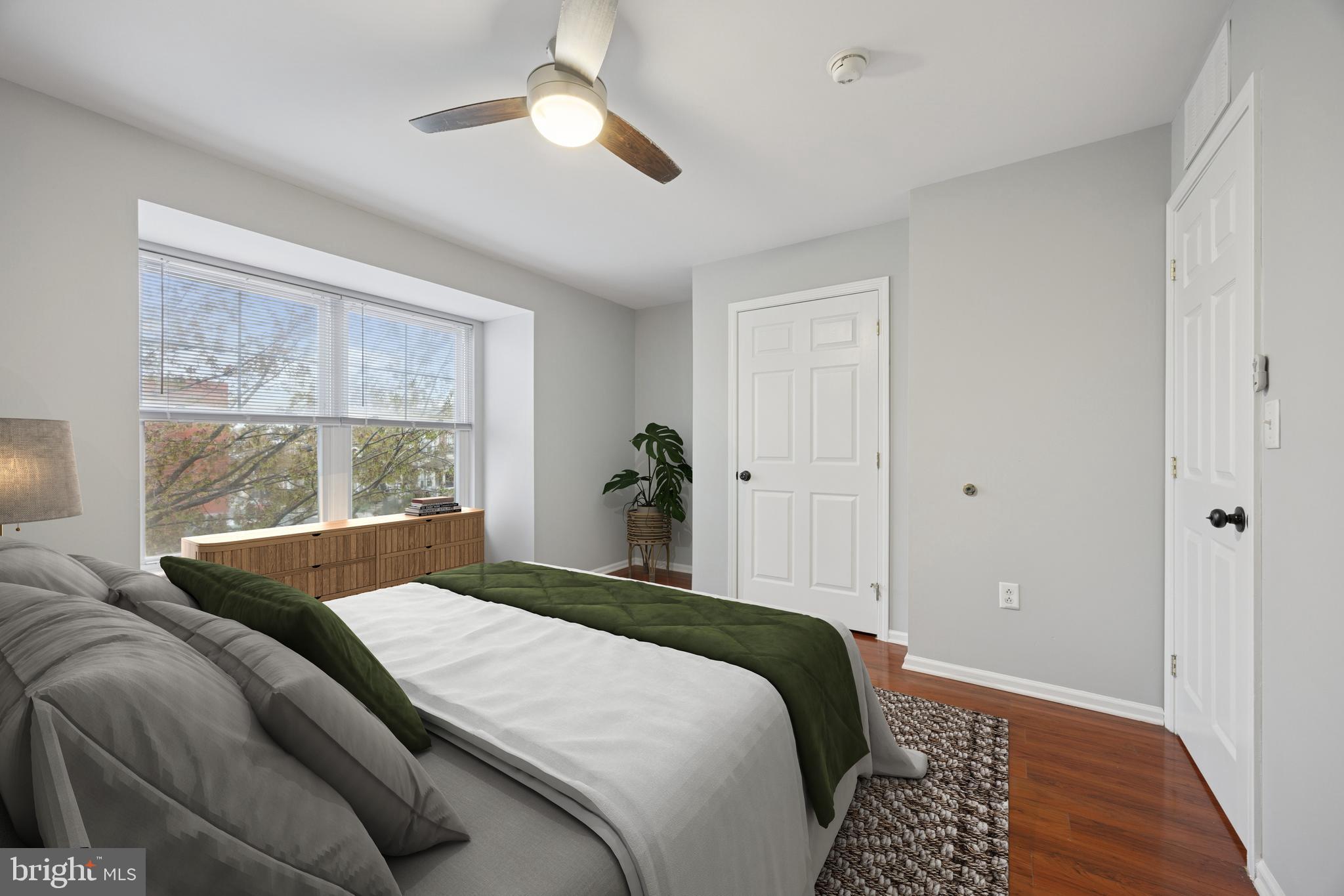 MILL CREEK - Residential