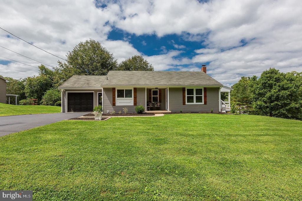 Photo of 518 Hackman Road, Lititz, PA 17543 (MLS # PALA2057128)