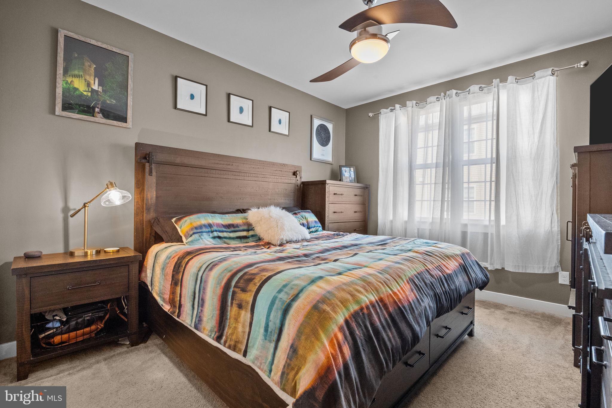 WATERSIDE - Residential