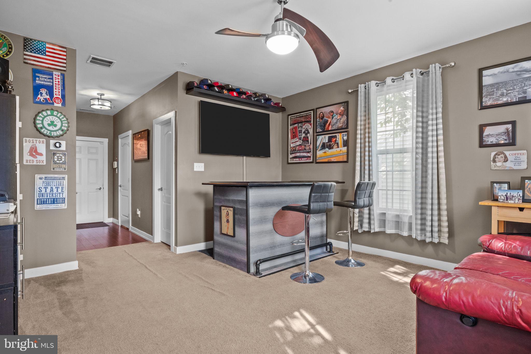 WATERSIDE - Residential