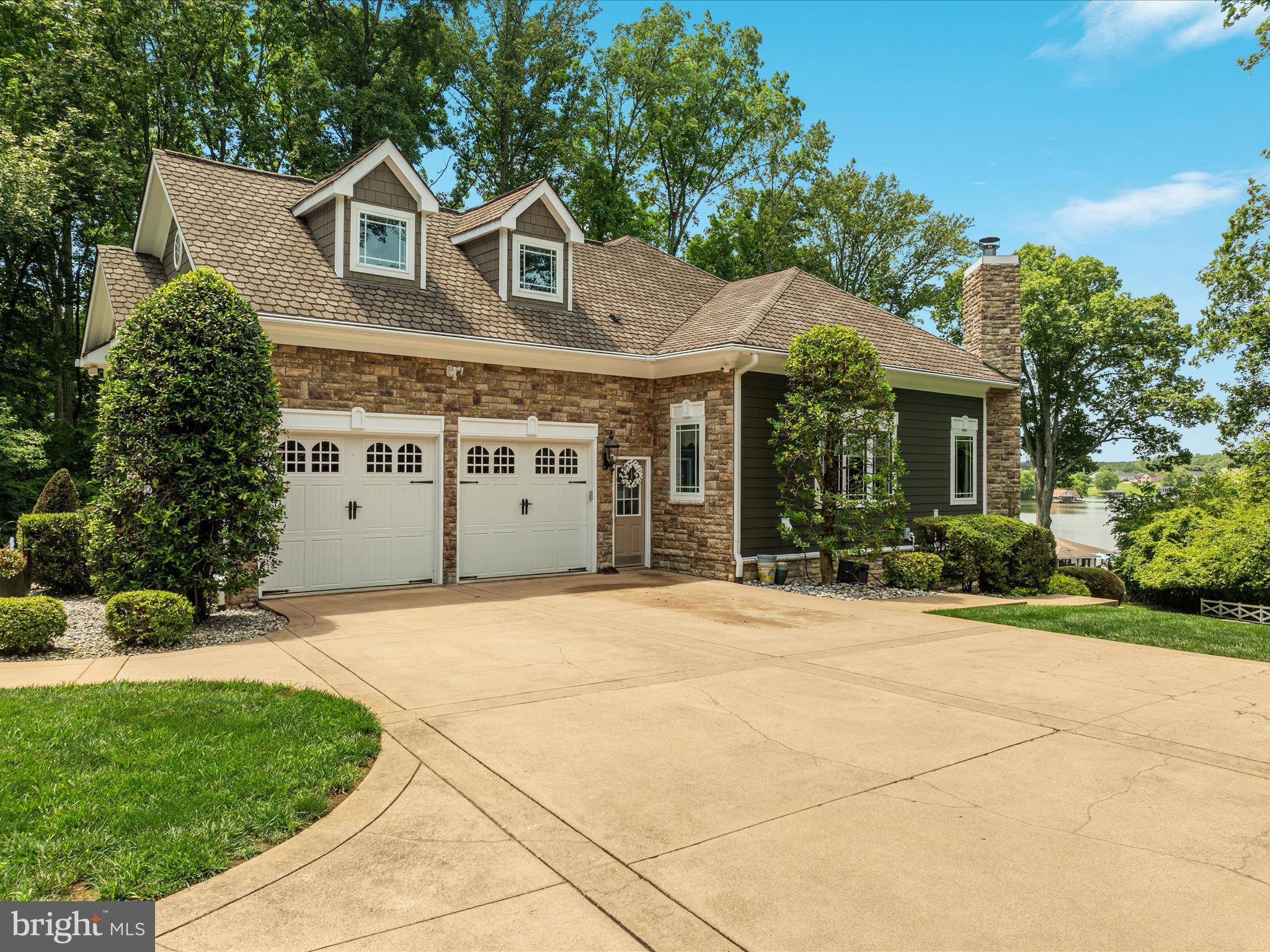 6723 WATER VIEW LANE