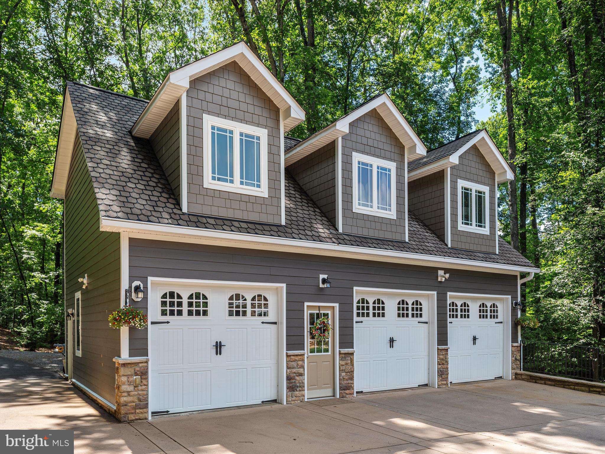 SUNRISE BAY - Residential