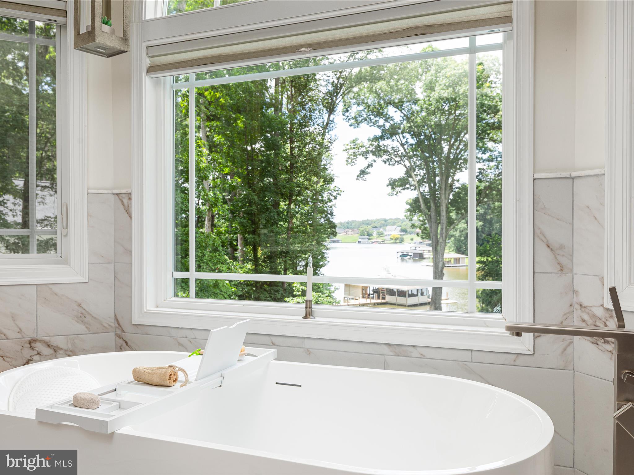 SUNRISE BAY - Residential