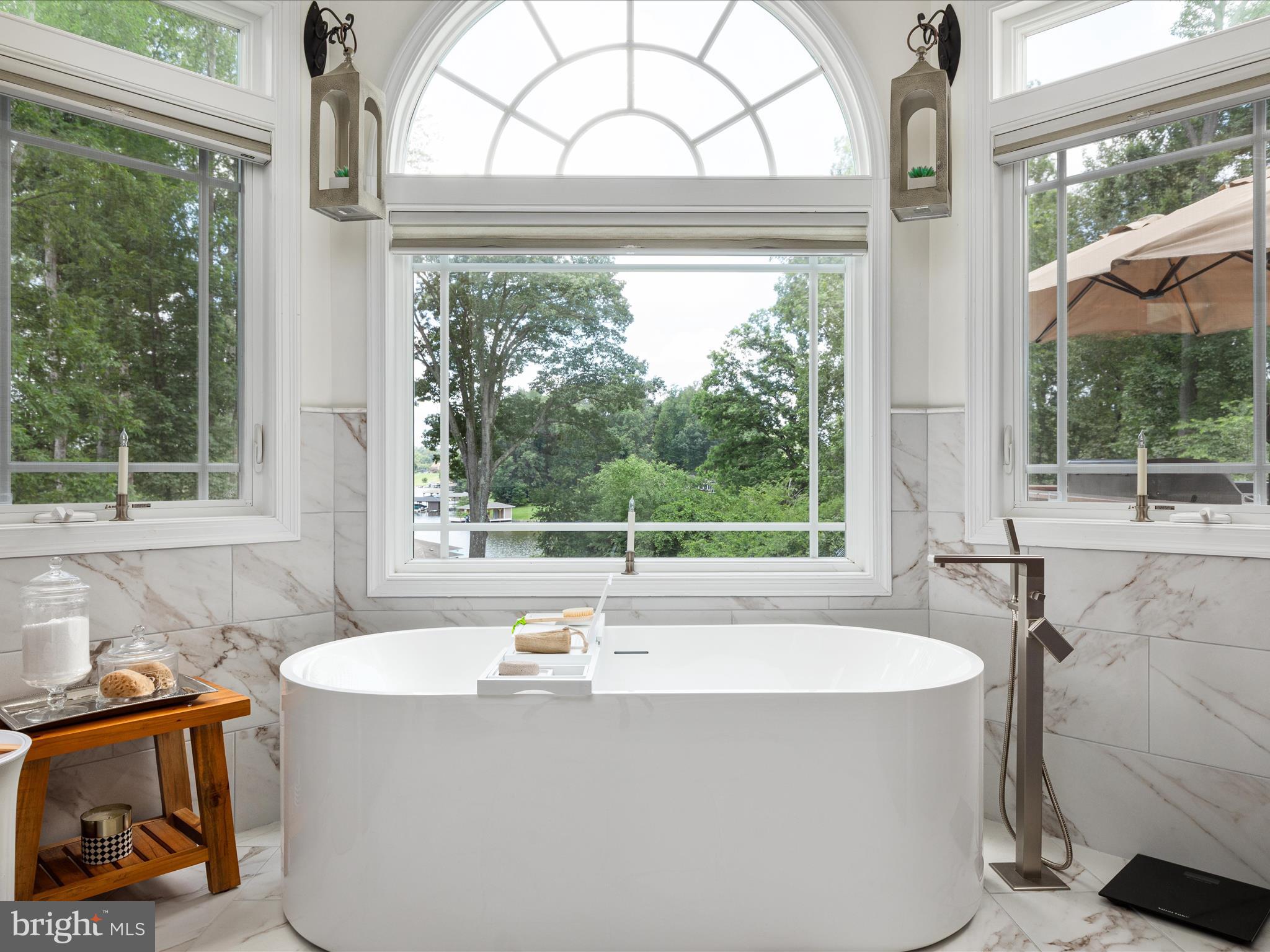 SUNRISE BAY - Residential