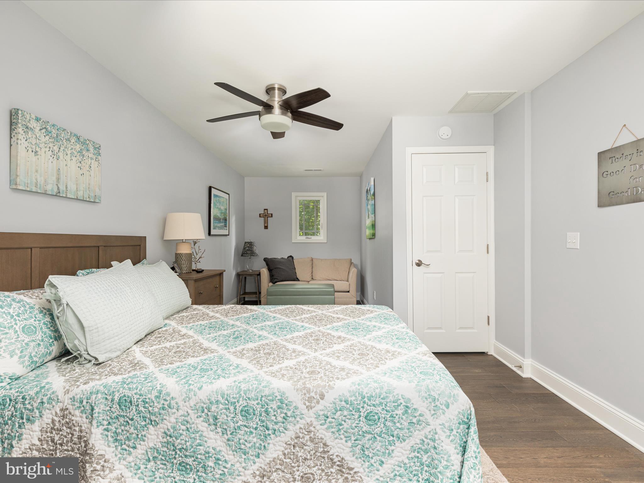 SUNRISE BAY - Residential