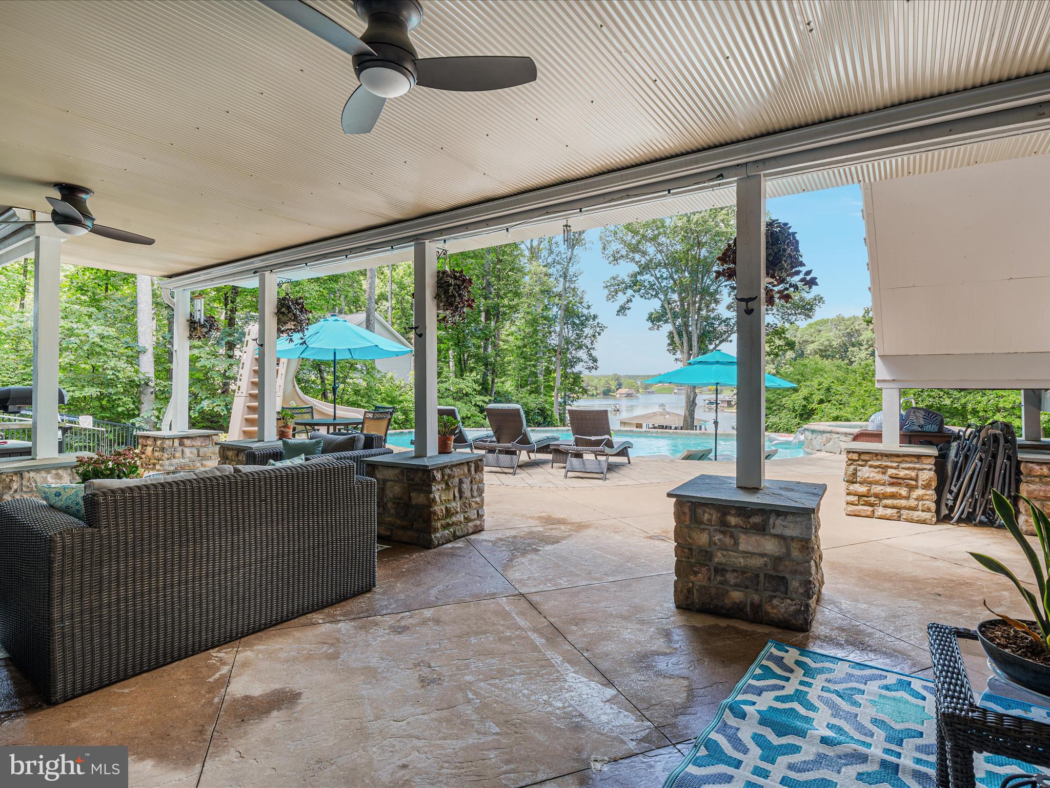 SUNRISE BAY - Residential