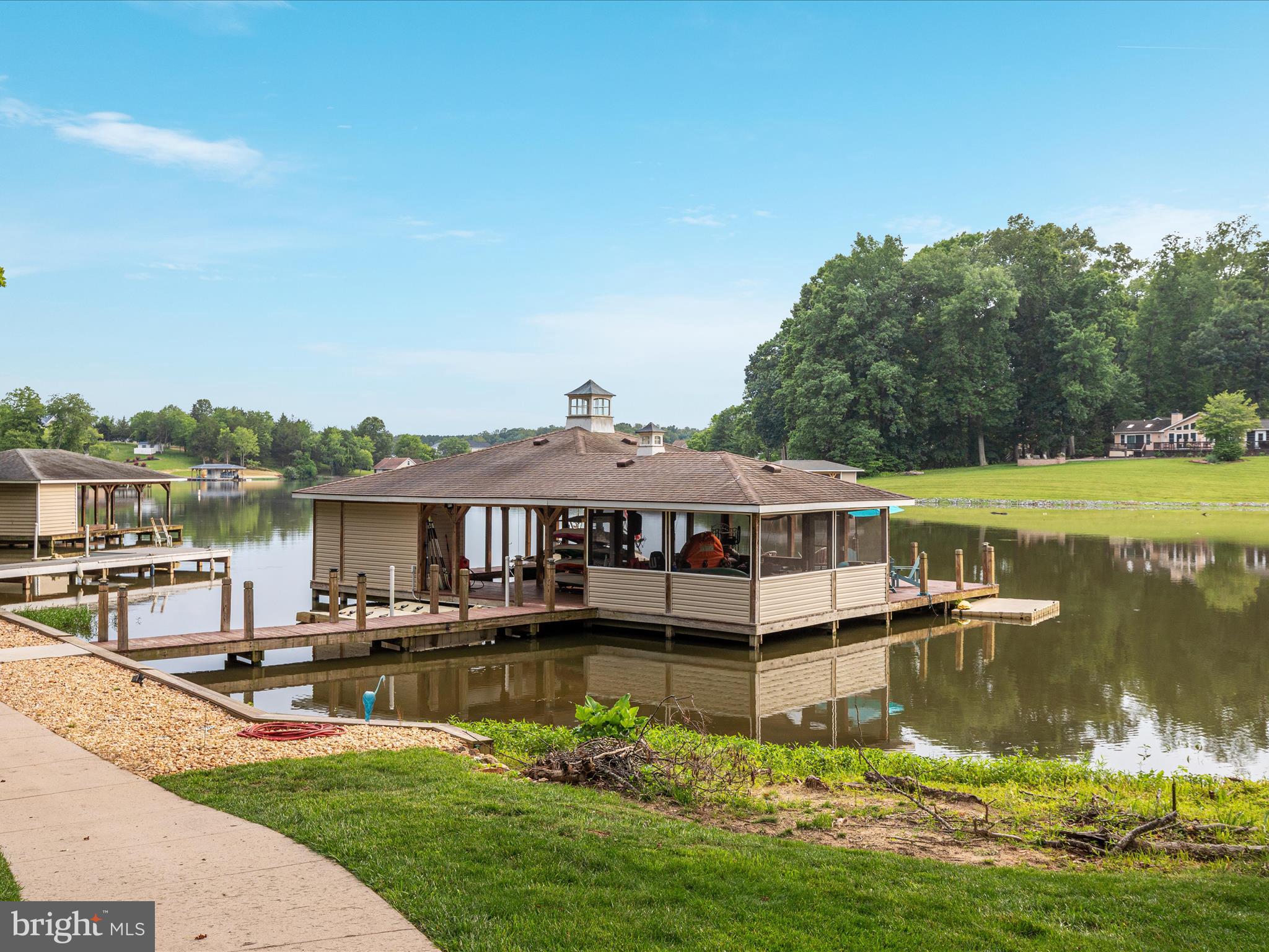 SUNRISE BAY - Residential