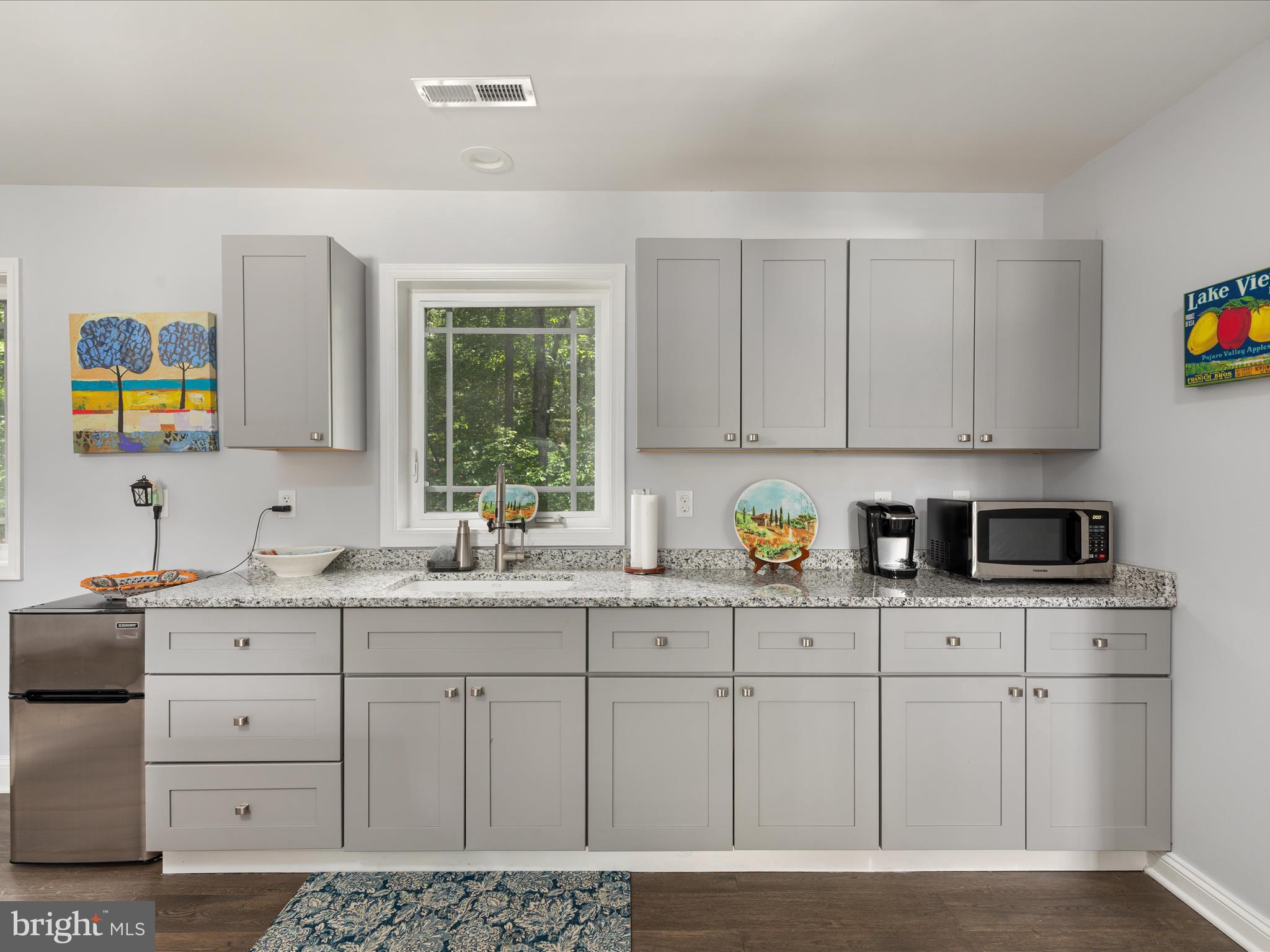 SUNRISE BAY - Residential