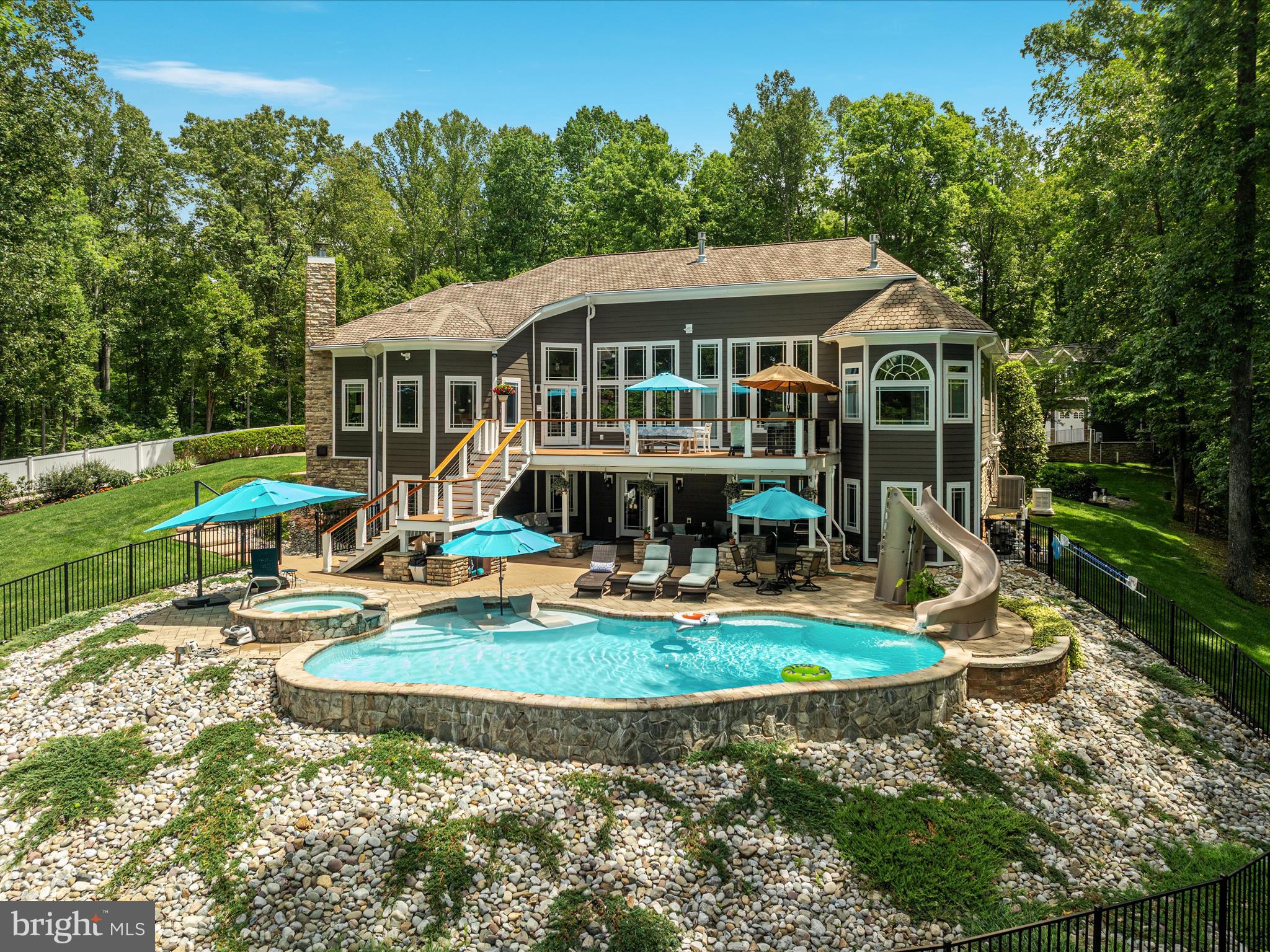 SUNRISE BAY - Residential