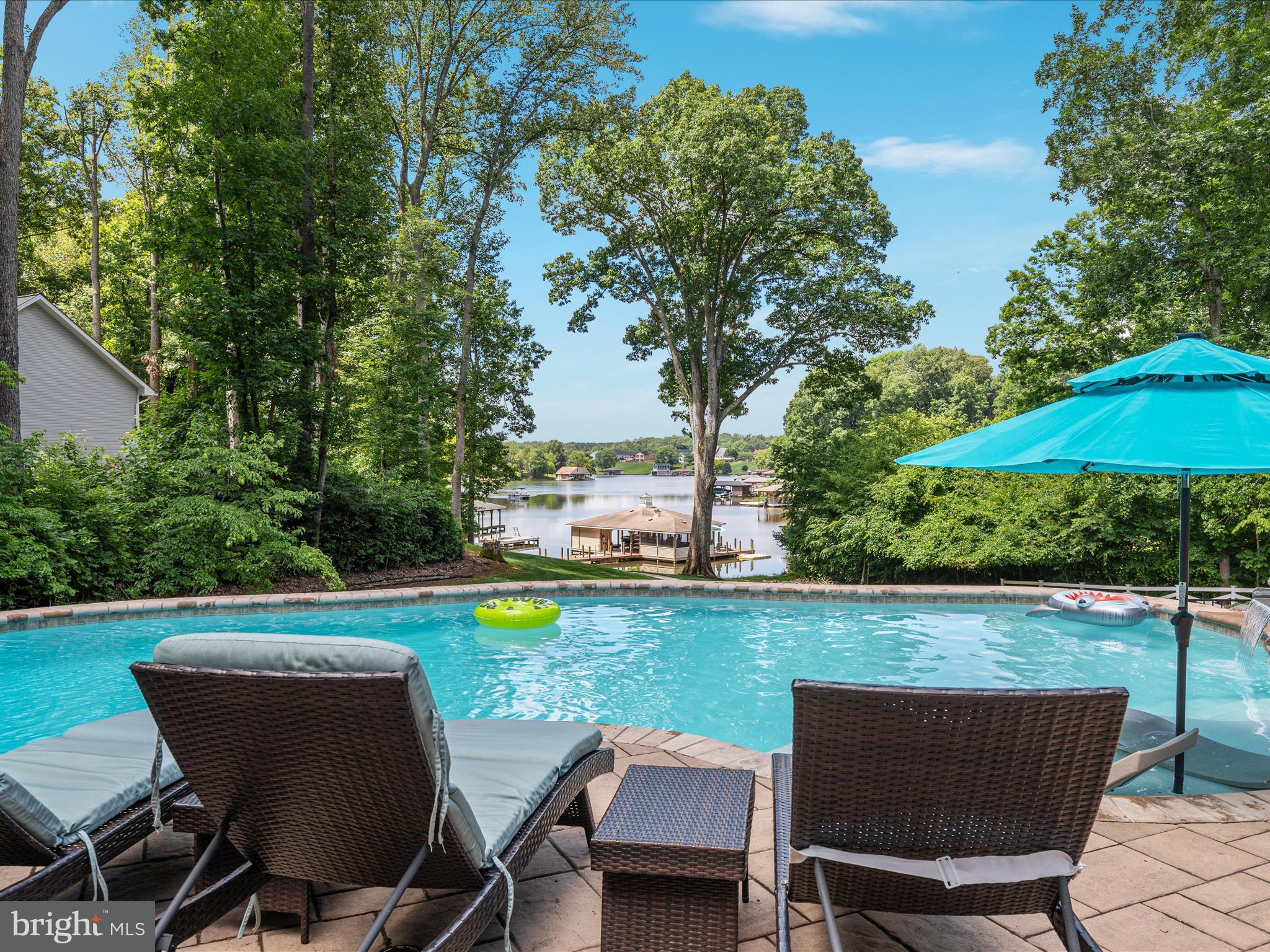 SUNRISE BAY - Residential