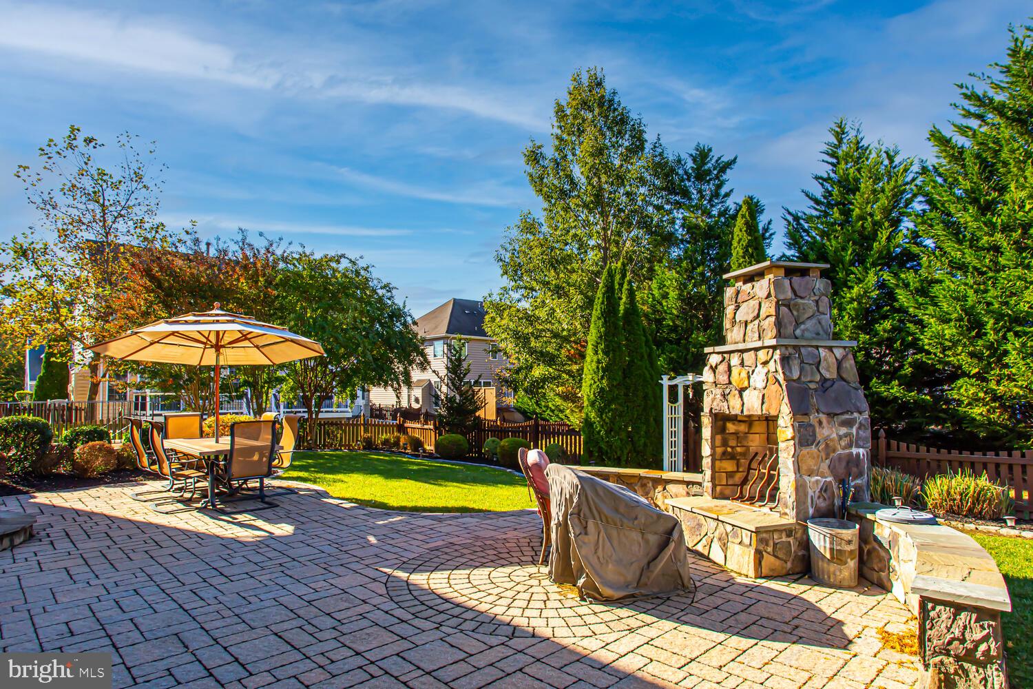 PARKWAY WEST - Residential