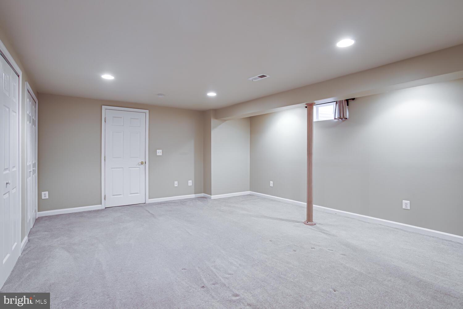 PARKWAY WEST - Residential