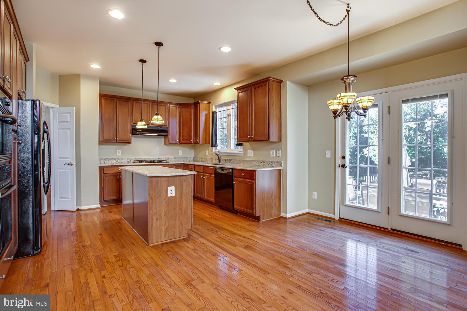 PARKWAY WEST - Residential