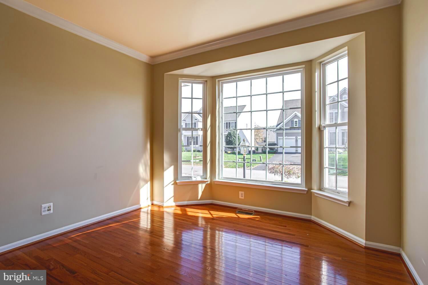 PARKWAY WEST - Residential