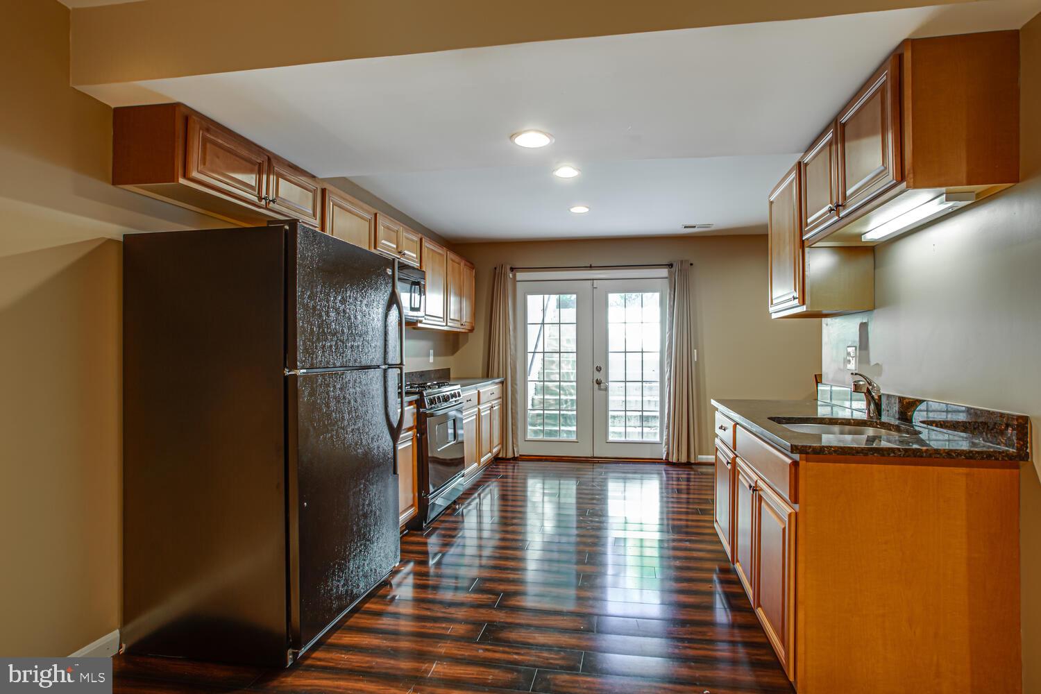 PARKWAY WEST - Residential