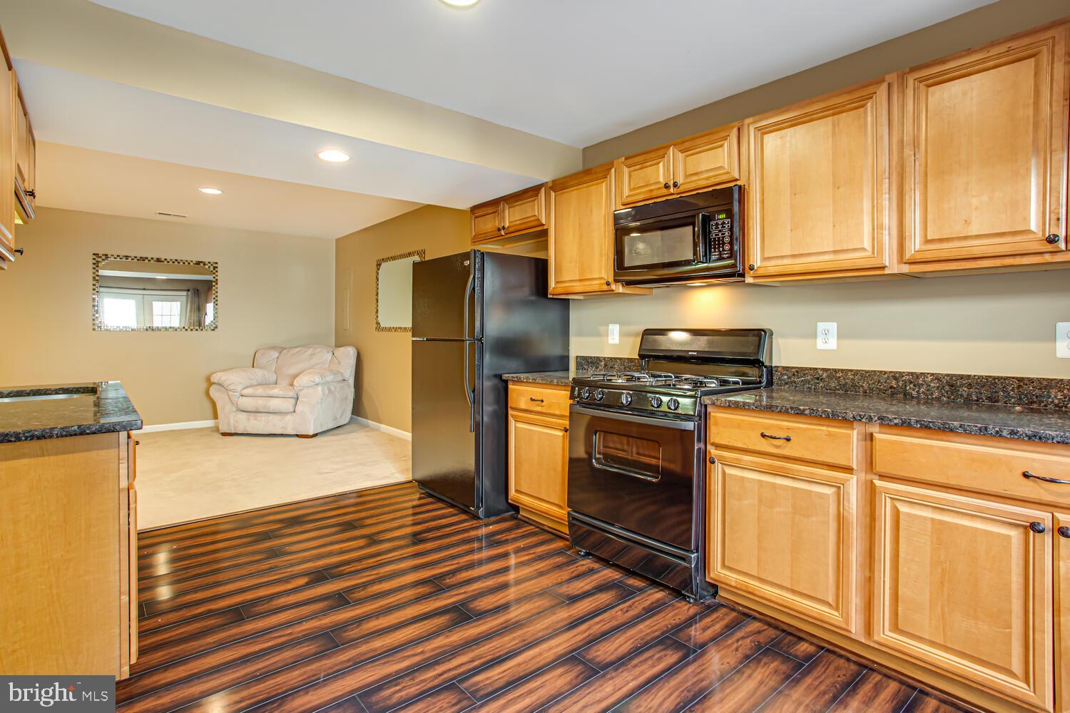 PARKWAY WEST - Residential