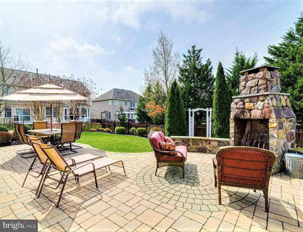 PARKWAY WEST - Residential