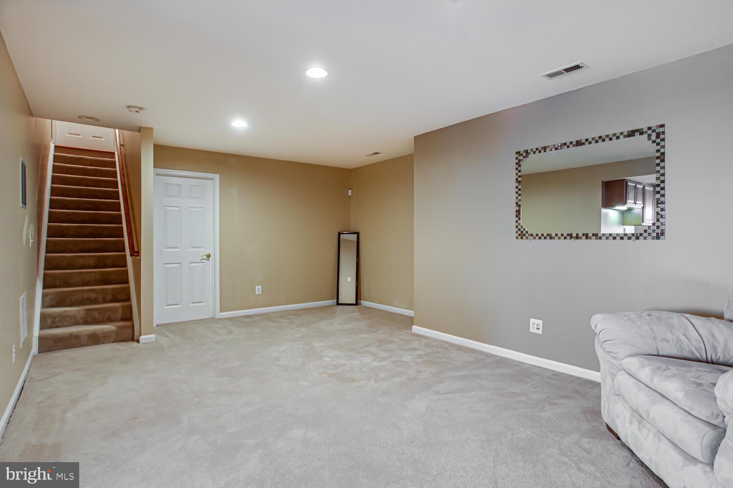 PARKWAY WEST - Residential