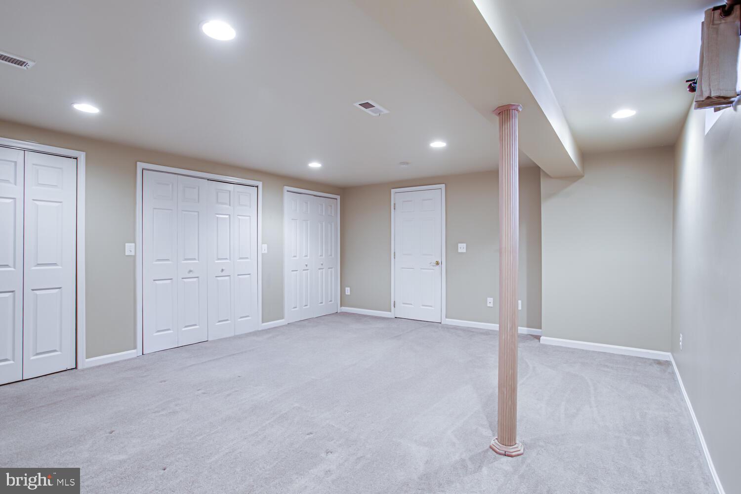 PARKWAY WEST - Residential