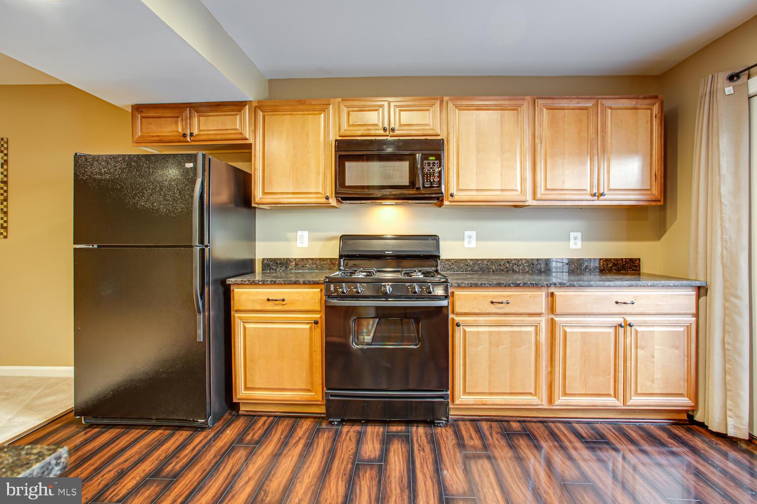 PARKWAY WEST - Residential