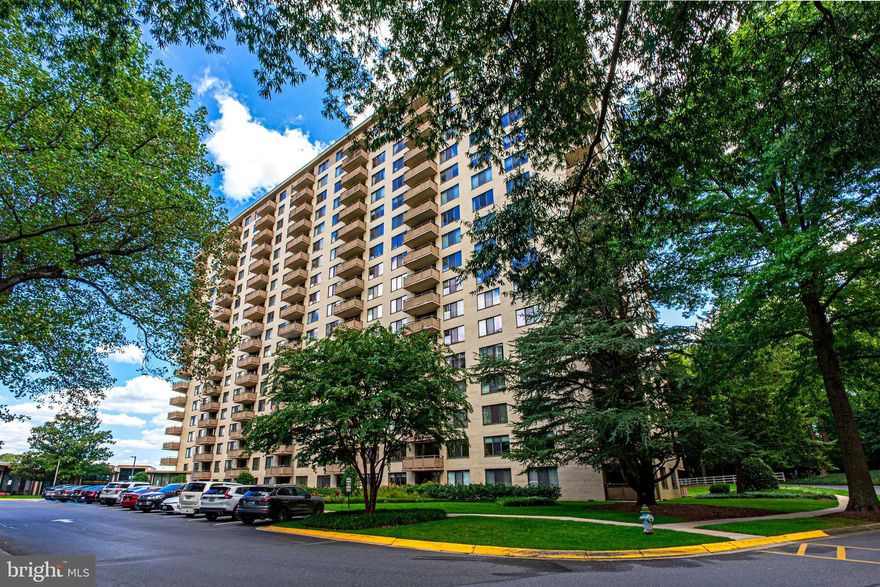 Available November 1st. Well-maintained 1BR/1BA, 980+ sf unit at Bethesda’s Promenade Towers. Open floorplan includes large picture windows & balcony w/ panoramic views from the 7th floor. Eat-in kitchen w/ gas range & pantry. Lots of storage options. ALL utilities (electricity, gas & water) and basic cable included. Reserved garage space + outdoor parking available. Gated community w/ 24hr building services. Access to indoor & outdoor pools, sauna, tennis courts & fitness center. Community amenities include market, dry cleaner & valet services. Security deposit is one month’s rent. No pets.