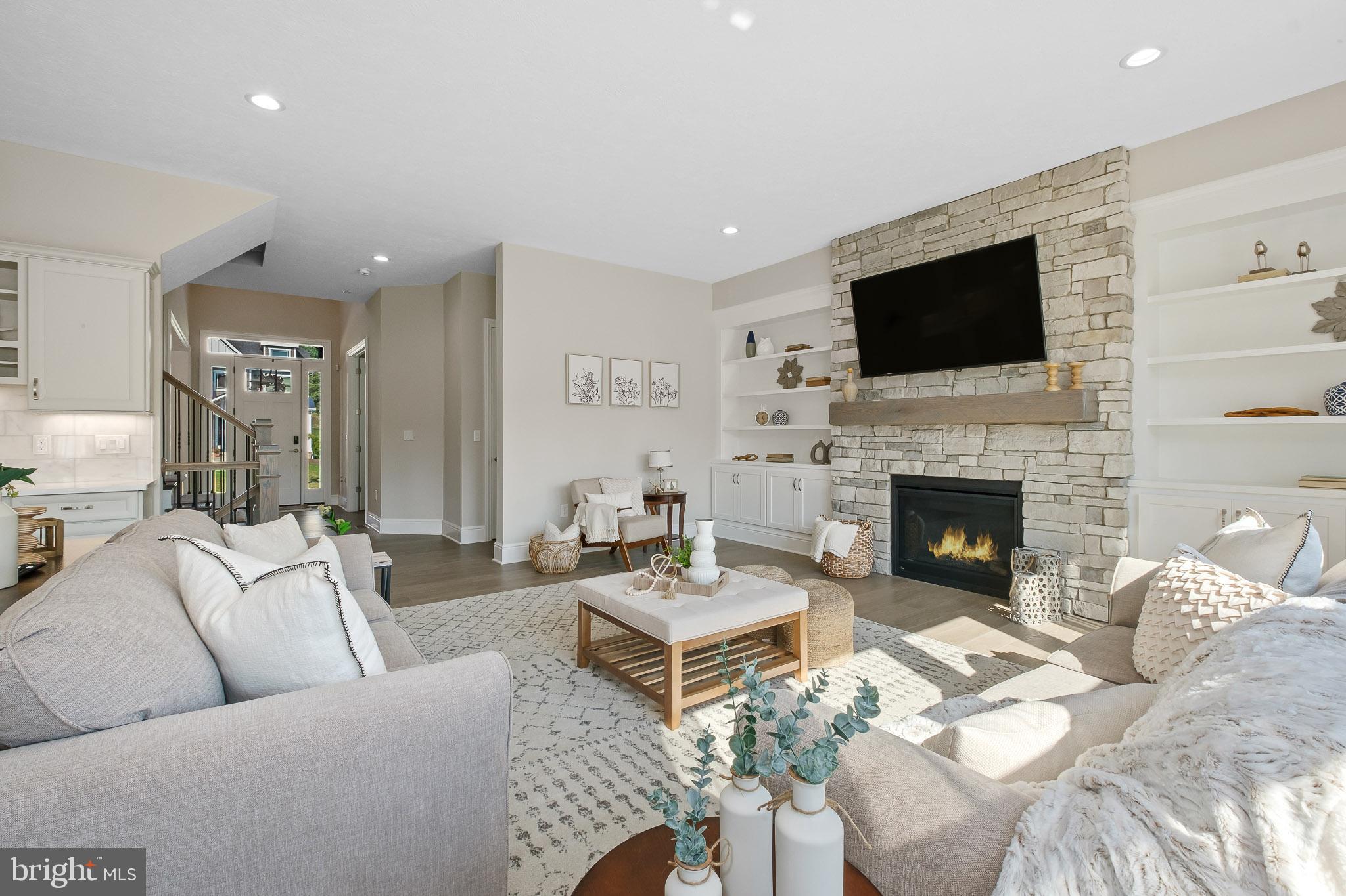BRIARWOOD - Residential