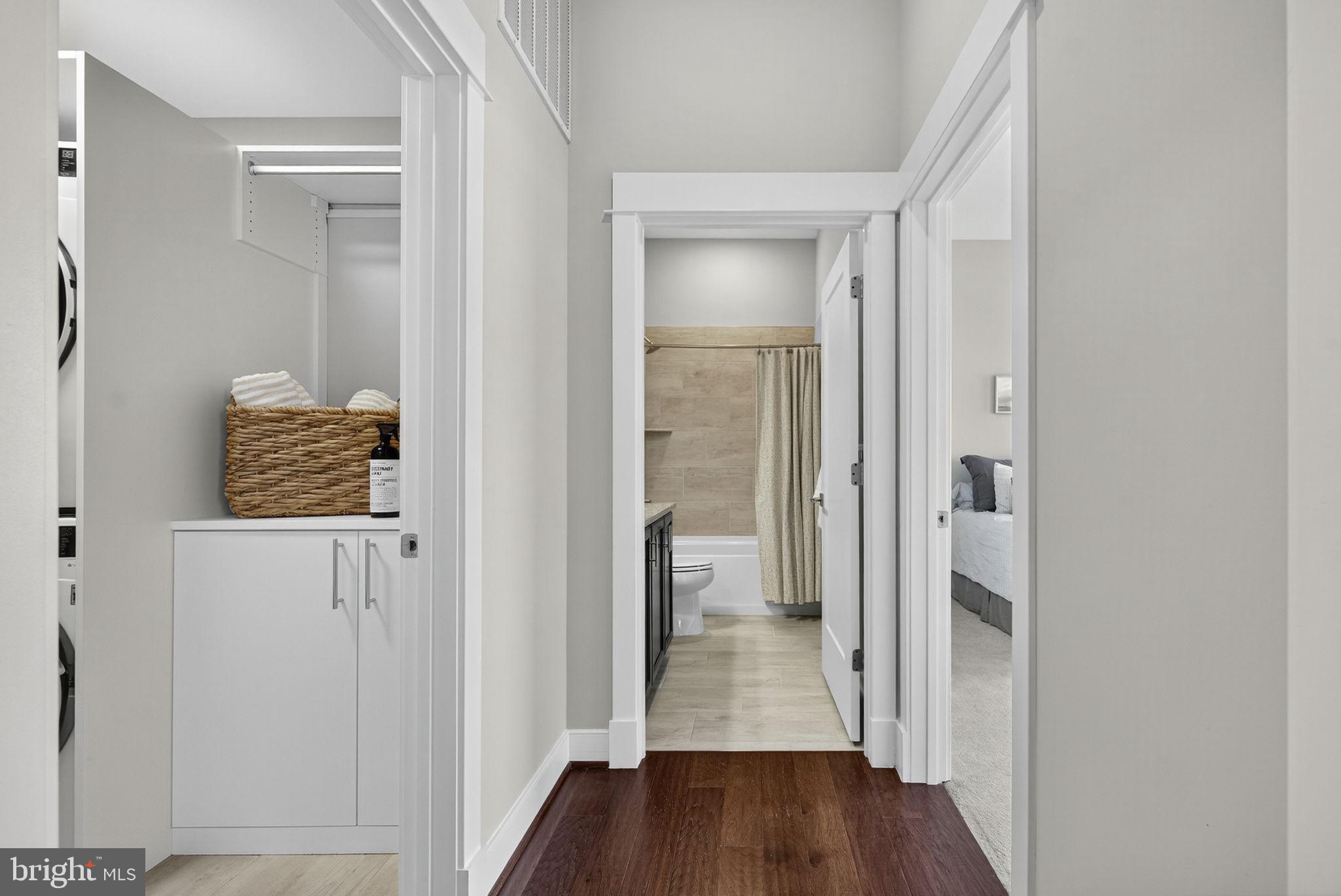 KING STREET STATION CONDO - Residential