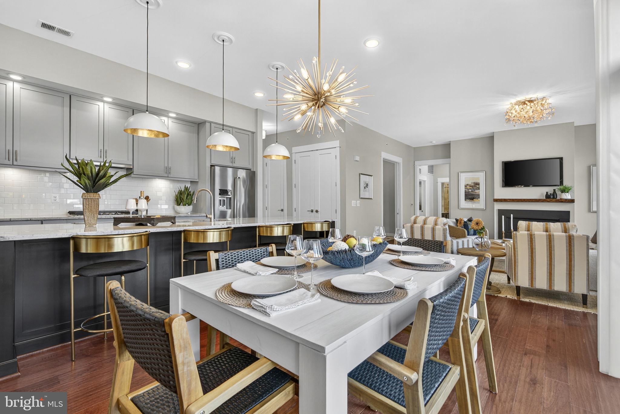 KING STREET STATION CONDO - Residential