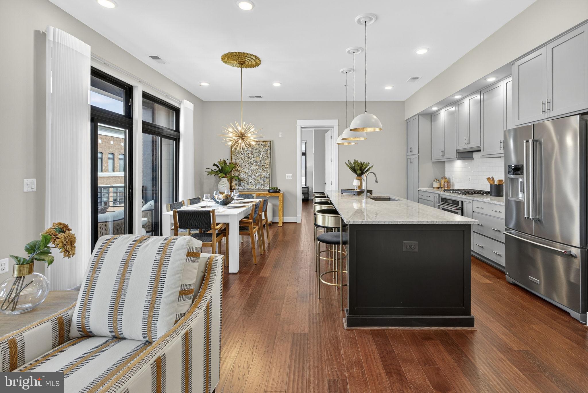 KING STREET STATION CONDO - Residential