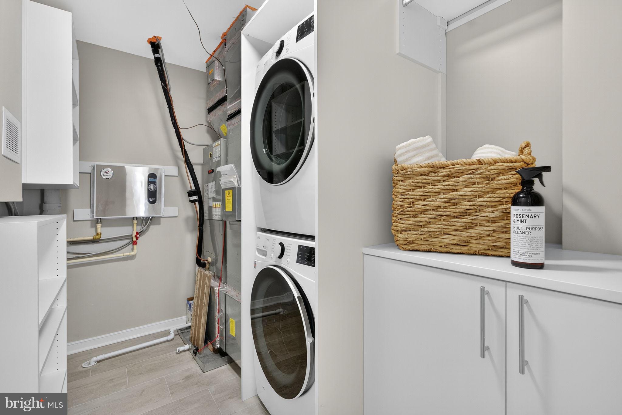 KING STREET STATION CONDO - Residential