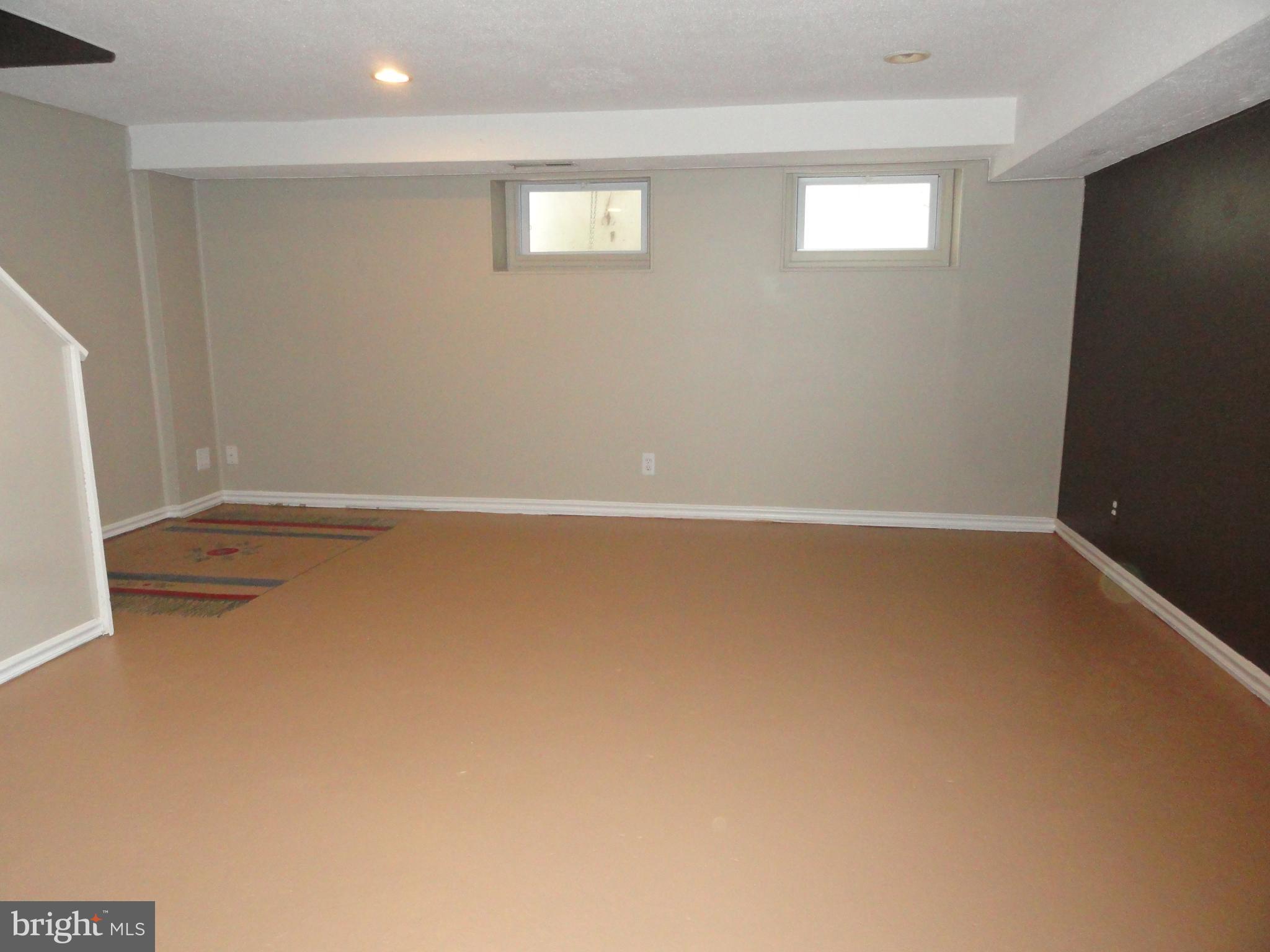 FAIRLINGTON VILLAGES - Residential Lease