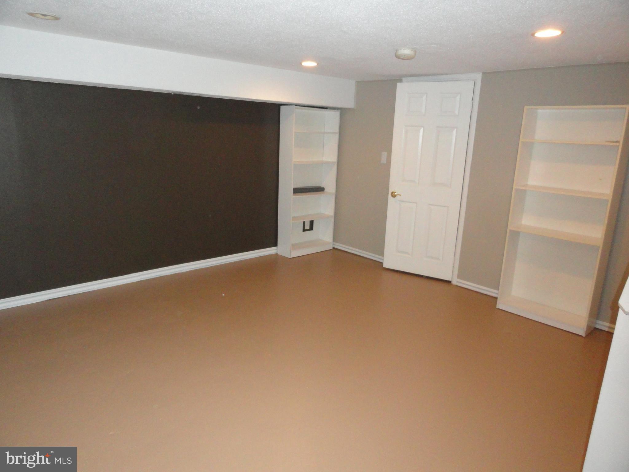 FAIRLINGTON VILLAGES - Residential Lease