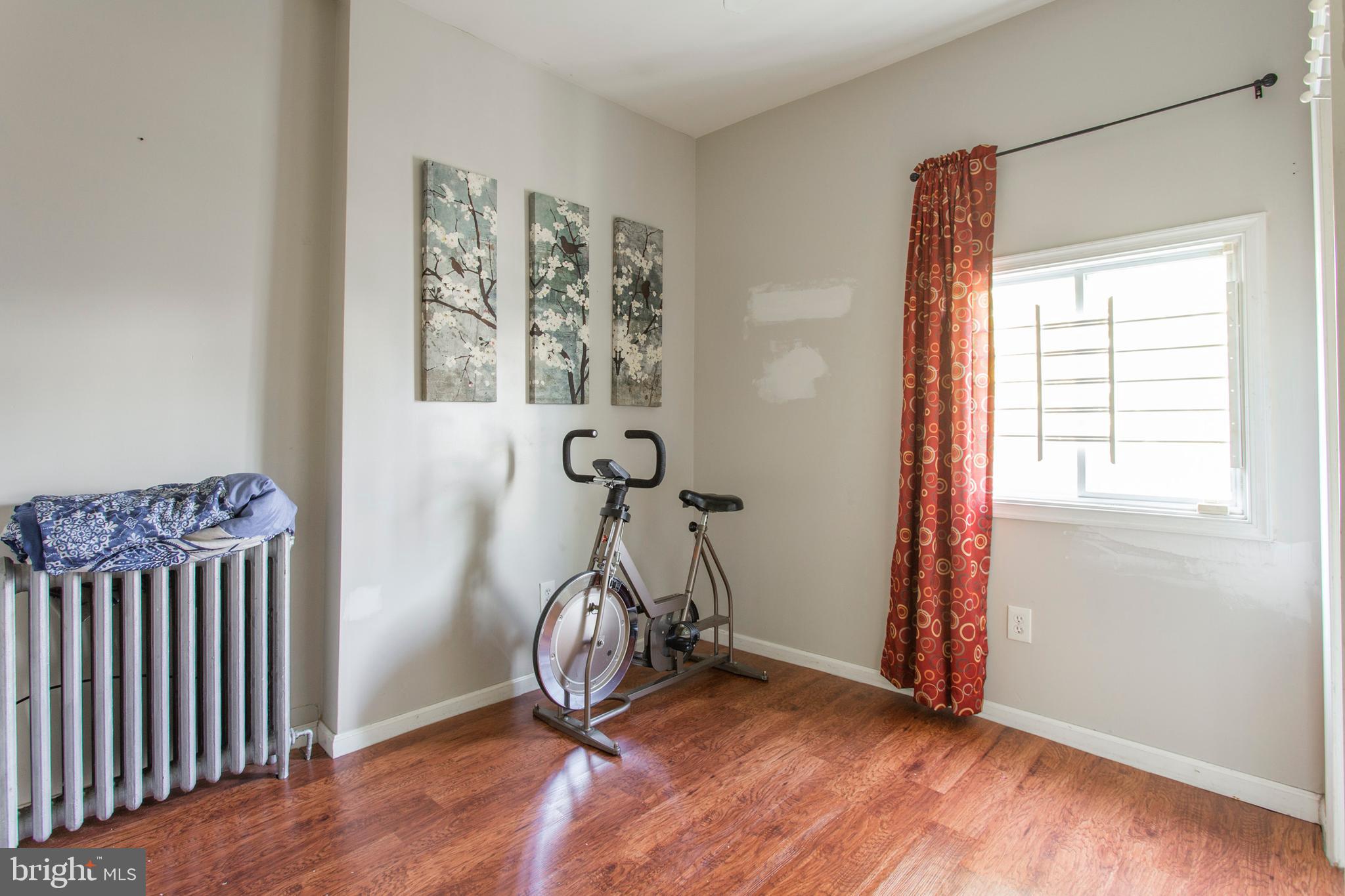 POINT BREEZE - Residential