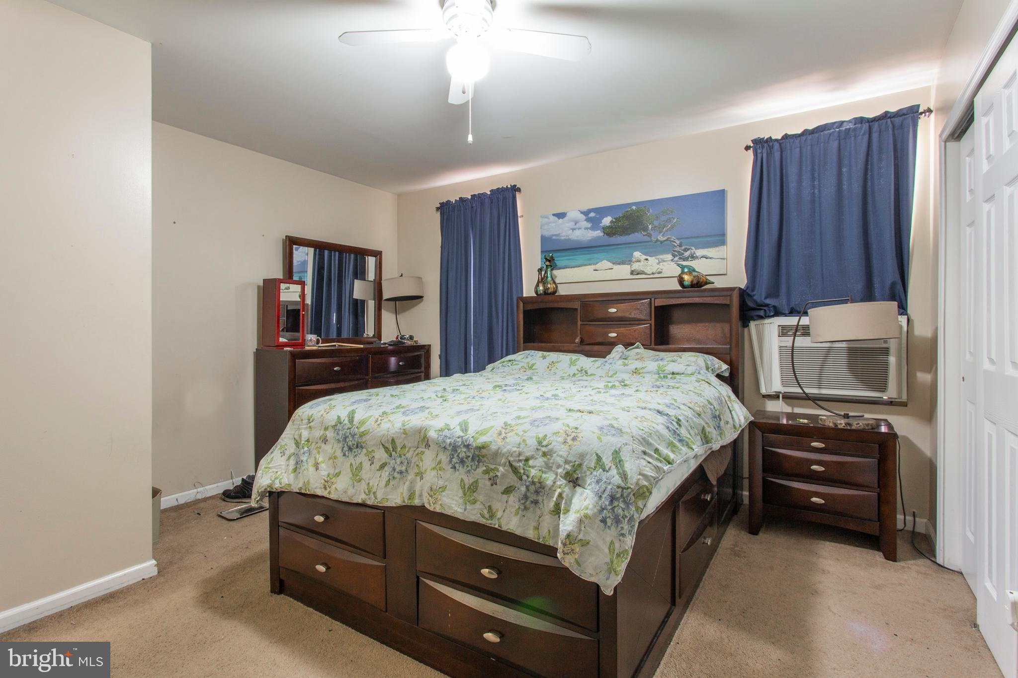 POINT BREEZE - Residential