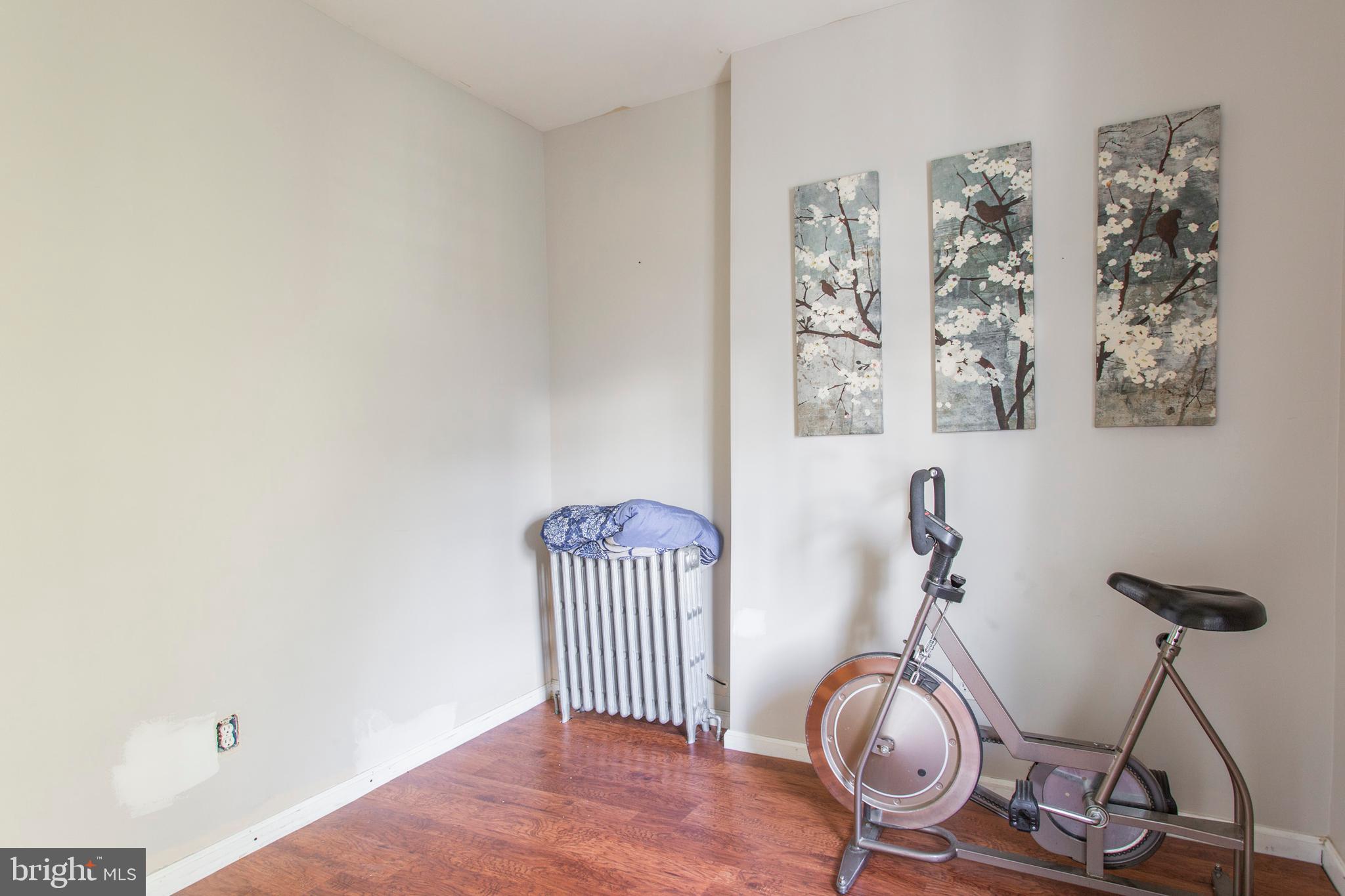 POINT BREEZE - Residential